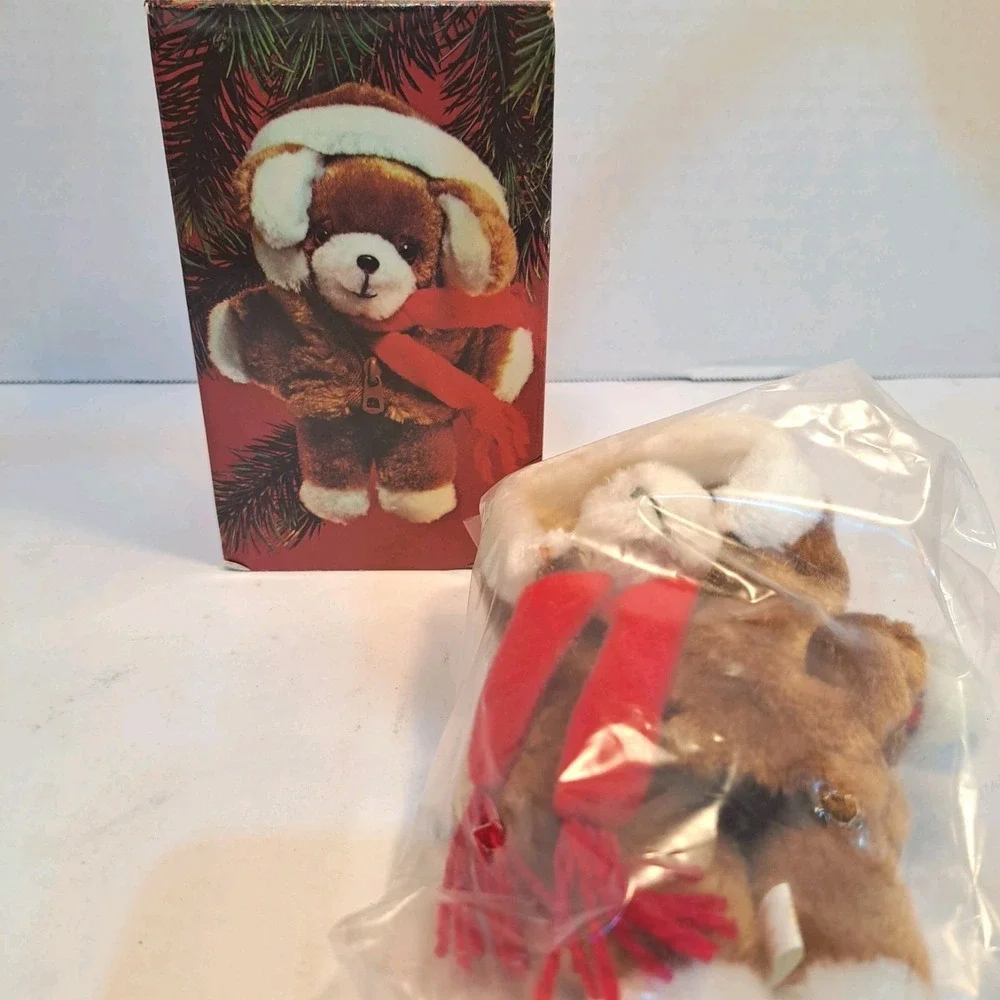 Vintage 1984 Avon Brown PLUSH PUPPY Christmas Tree Ornament W/Box